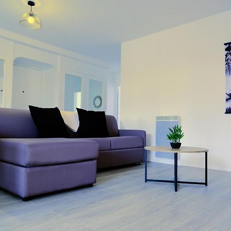 Calypso- Grand T3 70 M2 - Arrivee Autonome - Parking Prive Gratuit Apartman Melun Kültér fotó